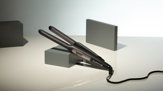 REM_Pro_Ceramic_Extra_Slim_Haarglätter_S5515_Flatlay 1.jpg