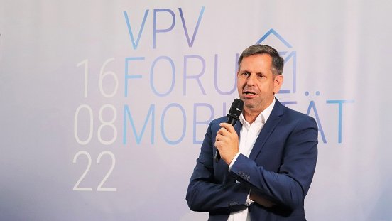 VPV-Mobilitaetsforum-Olaf-Lies-Umweltminister-Niedersachsen-16-08-2022_IMAGE_SLIDER.jpg