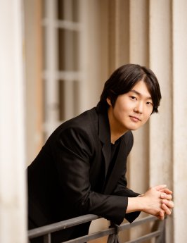 Cho_Seong-Jin_1230_Rabold_Stephan.jpg
