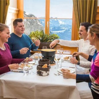 Pilatus_Fondue_Kulm.webp