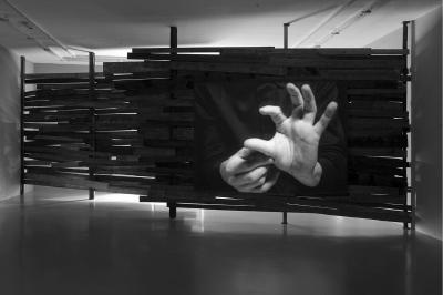 Joachim Koester, Variations of Incomplete Open Cubes, 2011, 16mm film, schwarz und weiß, ohne Ton, 8:40