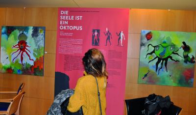 Kuratorenführung durch Ausstellung "Die Seele ist ein Oktopus"
