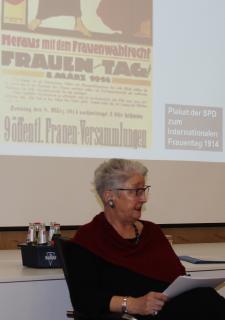 Dr. Elke Schüller
