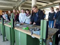 Dachdeckerhandwerk von Frau zu Frau