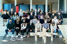 Architektur und Bauingenieur Studierende der TH Lübeck im Master Modul Digitales Bauen mit den Professoren Michael Herrmann (oben links) und Benjamin Späth (oben rechts) sowie den Gästen Reinhold Wuttke (AIK SH), Natalja Solohor und Wolfgerd Jansch (Nordbau) (obere Reihe) / Copyright TH Lübeck: TH-Lübeck-Nordbau 