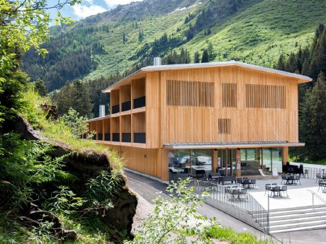 Low quality-Campra Alpine Lodg & Spa -Campra Alpine Lodg & Spa .jpg