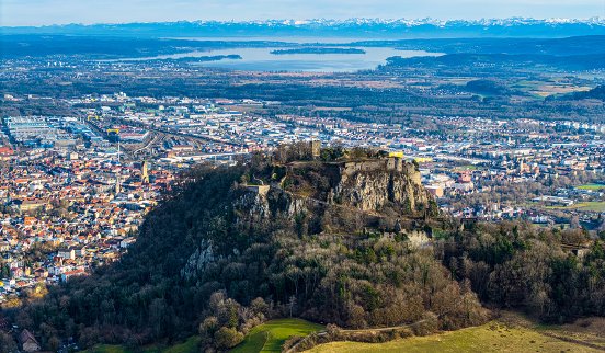 Hegau-Vulkan-Hohentwiel-Untersee-Alpen-Luftbild-01_Copyright_MTK-Achim-Mende.jpg