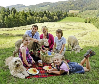 Tiere bis unters Dach_ARD_SWR © SWR_Peter Hollenbach-1600x1354.jpg