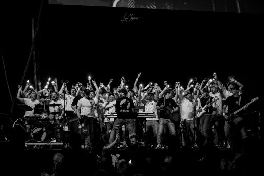 LAS - Black & White_media.jpg