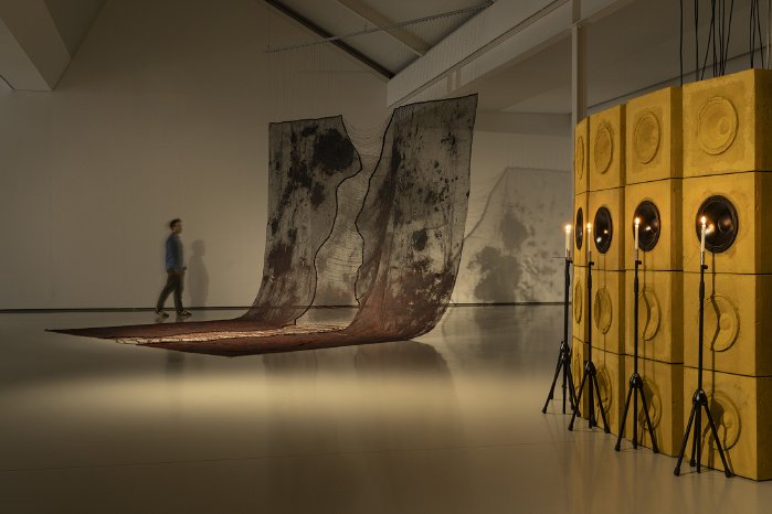 Vivan_Caccuri_Ausstellungsansicht1.jpg