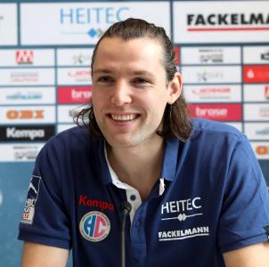 Johannes Sellin freut sich auf mindestens zwei weitere Jahre beim HC Erlangen / Foto: HC Erlangen