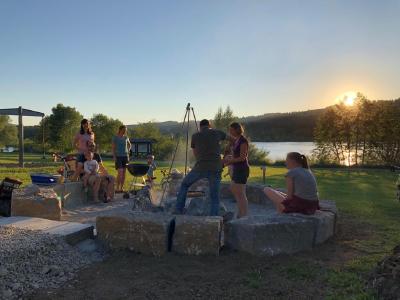 Lagerfeuer und Grillstelle / Bild: Camping-Grüntensee-International