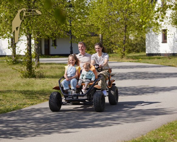 PM - Sommerferien im Urlaubs- und Erlebnisresort Linstow Abenteuer, Genuss und Erholung für die.jpg