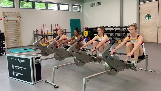 Die Ruderinnen des Teams Frauen Skull beim Training für Olympia.jpg