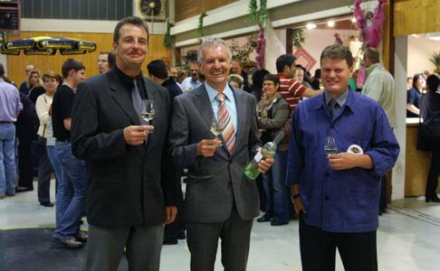 Freute sich über das große Interesse, die Leitung der Winzergenossenschaft Auggen:
Vorstandsvorsitzender Günter Rüdlin, Geschäftsführer Thomas Basler und Kellermeister Andreas Phillip (von links)