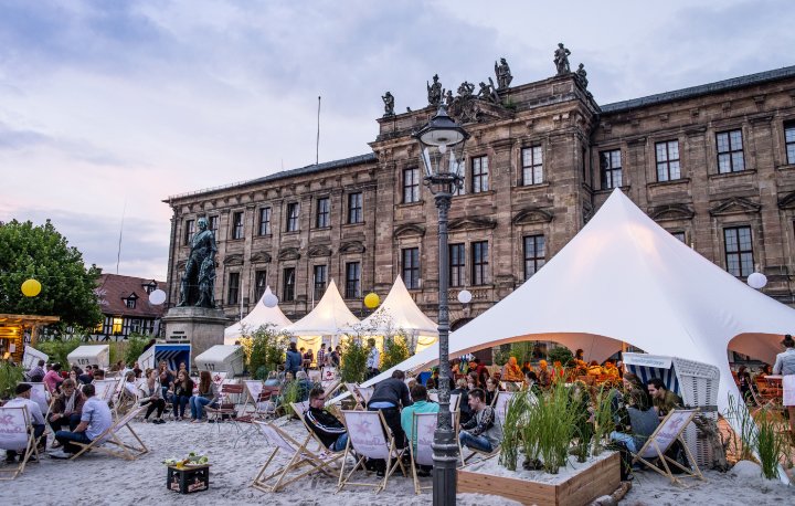 Sommerflair pur: Der Sternla SchlossStrand bringt Urlaubsstimmung nach Erlangen