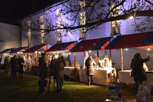 Mercatino di natale Castelgrande-Silvano Crivelli.JPG