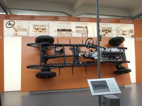 Bild 3 - Audi M Chassis im August Horch Museum.JPG