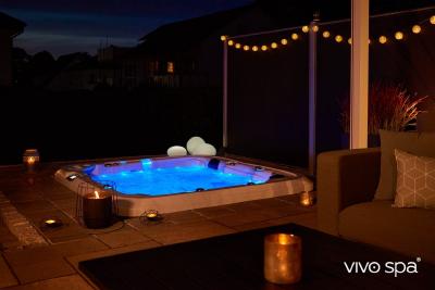 Outdoor Whirlpool von vivo spa®