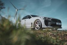 Barracuda meets Giacuzzo: Inferno-Felgen am veredelten Kia Stinger
