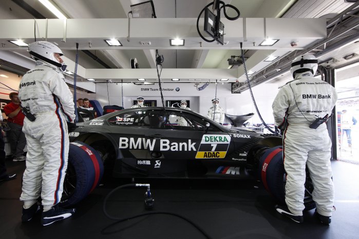 BMW-Bank-M3-DTM.jpg