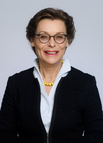 Adelheid Jakobs-Schäfer, Generalbevollmächtigte Sana Kliniken AG.jpg