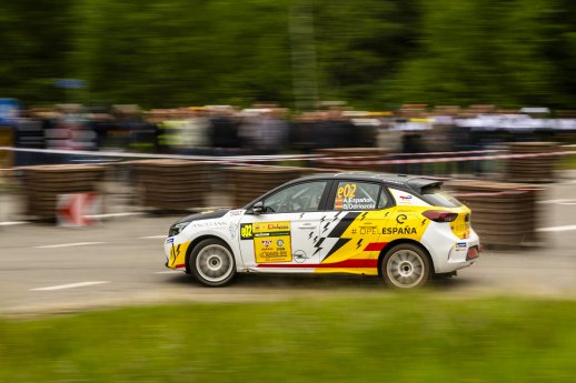 OpelMokkaGSERallyEinneuerStarimelektrischenRallyesport (14).JPG