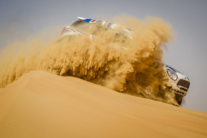 2015-Abu-Dhabi-Desert-Challenge,-Harry-Hunt-(GBR),-Andreas-Schulz-(DEU)---MINI-ALL4-Racing-.jpg