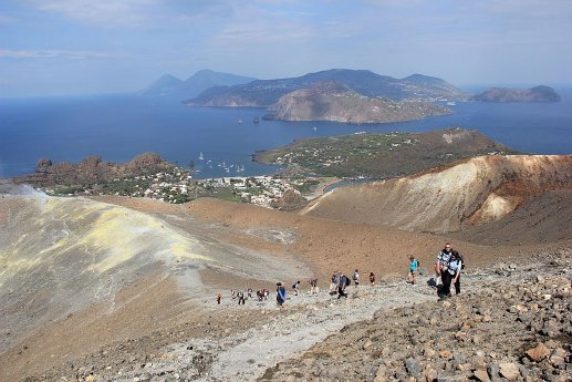 Italien Wanderung auf Vulcano klein.jpg