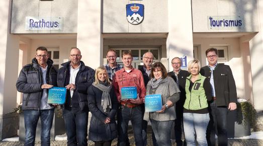 Auf dem Bild (von links): Uwe Krauser, Oliver Madel, Nina Harter, Joost Lafeber, Kim de Vries, Roland Kleis, Elke Kleis, Johann Sturm, Renate Kollmer, Joli Haller