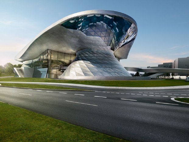 bmw_welt_exterior_view_south_middle.jpg
