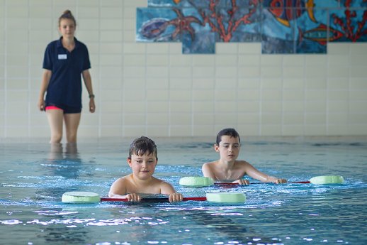 Hegau-Jugendwerk Rehabilitationseinrichtung mit Schwimmtherapie.jpg