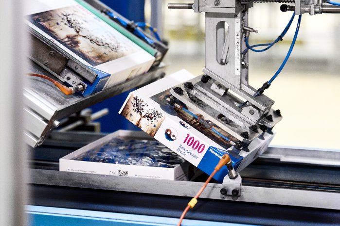 19 Deckel auf die Schachtel.jpg