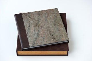 Book+Box_Stone_Leather_aussen.jpg