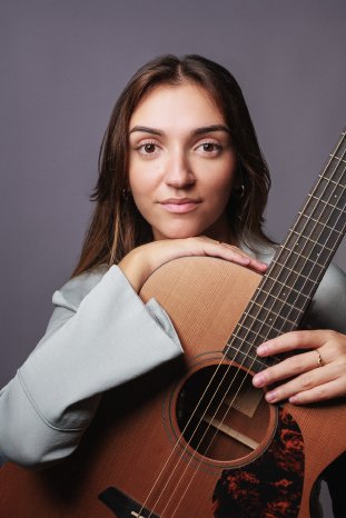 Lucia Losada Pressefoto_ Kopie.png