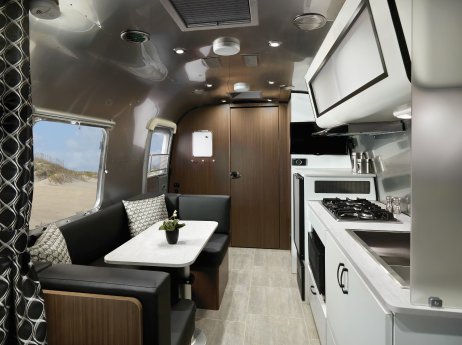 2020 Caravel 22 Interior F2B Tungsten PRINT.jpg