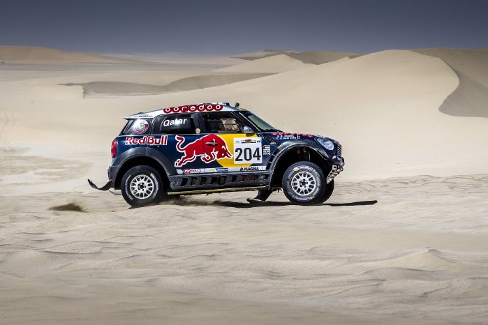 2-2015-Sealine-Cross-Country-Rally-Qatar,-Nasser-Al-Attiyah-(QAT),-Mathieu-Baumel-(FRA)---M.jpg