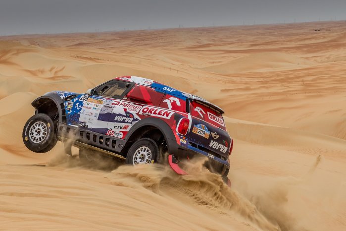 4.-2016-Abu-Dhabi-Desert-Challenge,-Jakub-Przygonski-(POL),-Tom-Colsoul-(BEL)---MINI-ALL4-R.jpg