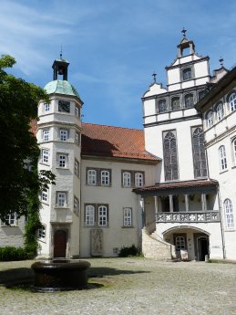 20.07. Ausflugsfahrt zum Schlossmuseum Gifhorn (c) pixabay.jpg
