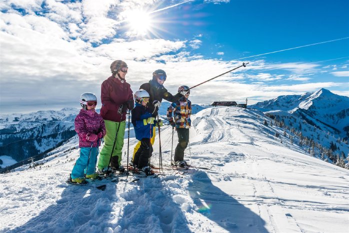 Familie+Ski+Wildschönau-+Wildschönau+Tourismus+FG+timeshot+web++(14).jpg