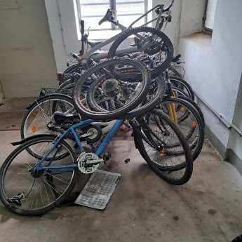 Autoentsorgung in Essen bei mobile Schrotthändler.jpg
