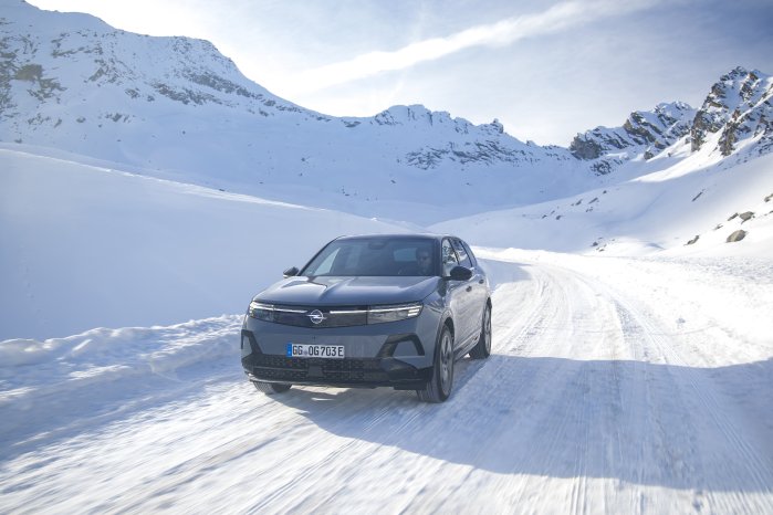 OpelGrandlandElectricAWD (5).jpg