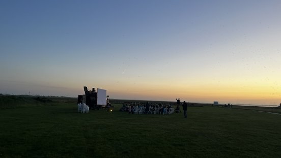 Wanderkino in Neßmersiel.jpeg