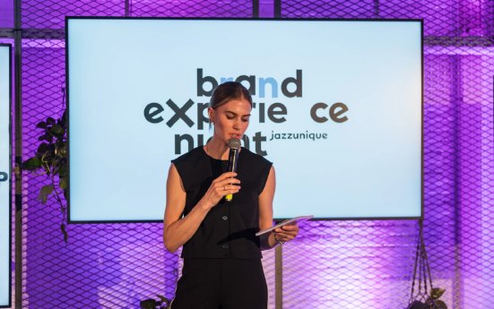 03_20260609_Brand Experience Night_No 2_Jazzunique_kristoflemp_260609_0343-5290x3308-1341x8.png