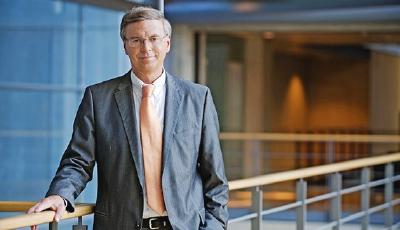 Wolfgang Bosbach kommentiert im AvD-Haus das aktuelle Politik-Geschehen