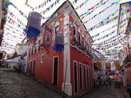 040-Altstadt Salvador da Bahia(c) K.-H. Milter, Karawane.JPG
