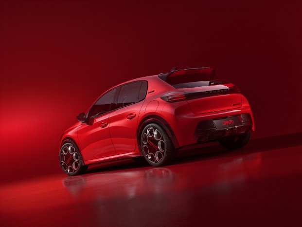 PEUGEOT E-208 GTi (2).jpg