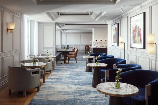 The_Ritz-Carlton__Berlin_Club_Lounge_4.jpg