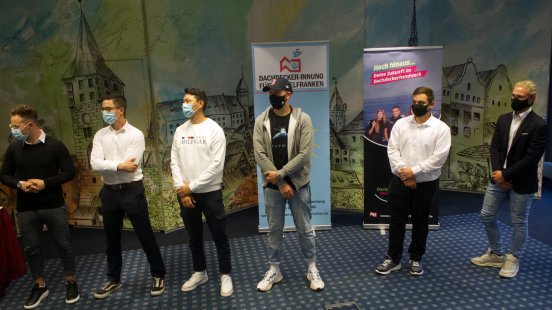 freisprechung gruppe.jpg