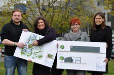 Große Freude bei den Verantwortlichen an der FH Lübeck, v.l.: AStA-Vorsitzender Martin Henze, Kanzlerin Irene Strebl, Leiterin Abt. VI, Technische Dienste Arieta Jahnke und Präsidentin der FH Lübeck Dr. Muriel Kim Helbig